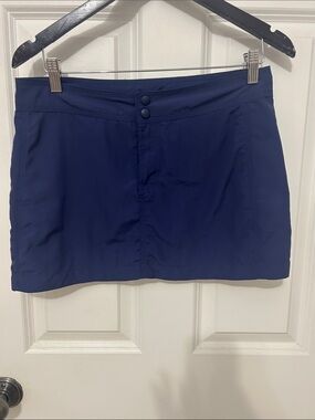 L.L. Bean Nylon Mini Skirt size 8, navy blue